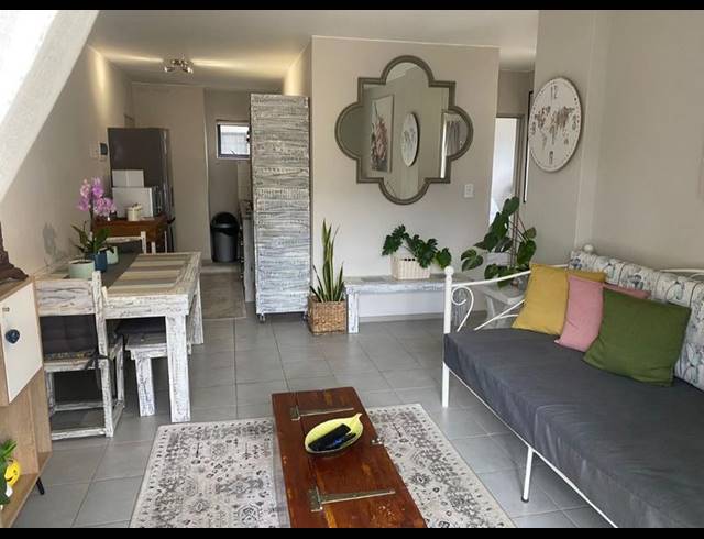 2 BEDROOM PROPERTY TO RENT IN CLUBVIEW